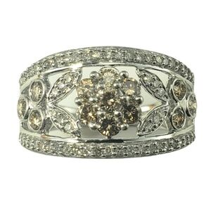 14 Karat White Gold Diamond Floral Band Ring Size 7.5 #16826